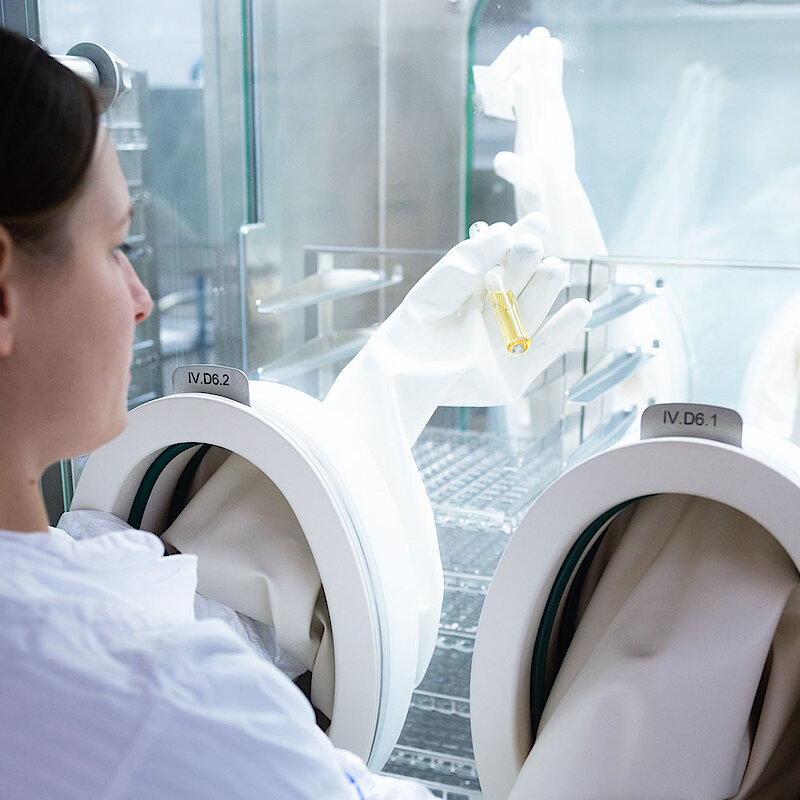 [Translate to Chinese:] 