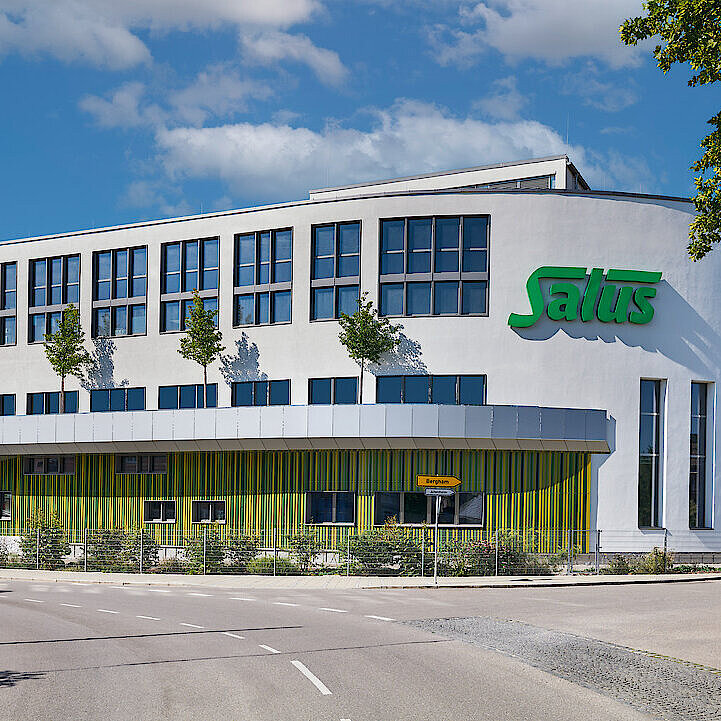 [Translate to Chinese:] 